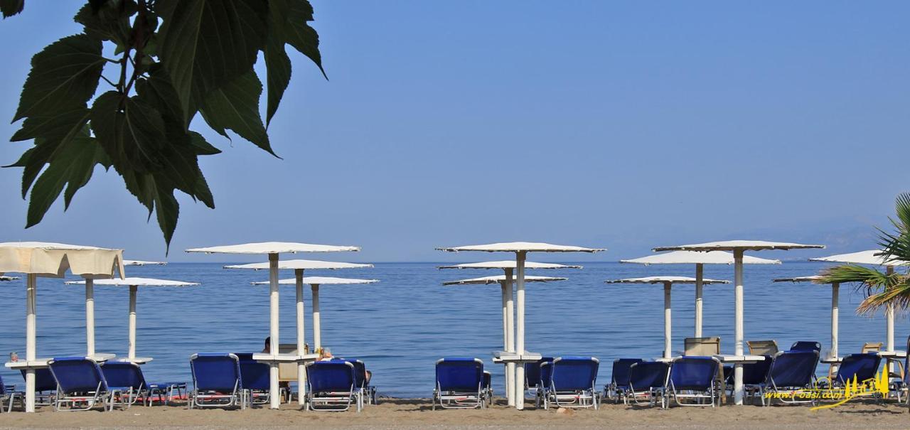 Aparthotel Oasis By The Sea Chiliadou  Exterior foto