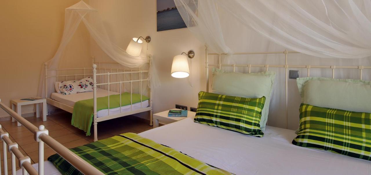 Aparthotel Oasis By The Sea Chiliadou  Exterior foto