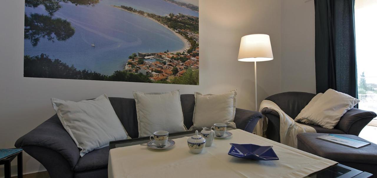 Aparthotel Oasis By The Sea Chiliadou  Exterior foto