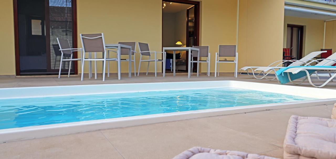 Aparthotel Oasis By The Sea Chiliadou  Exterior foto